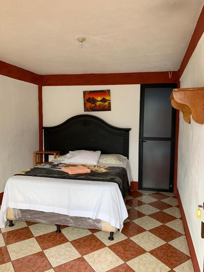 Hotel Villa Del Lago, Gladys San Pedro de la Laguna Extérieur photo